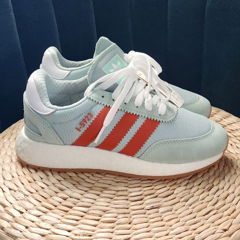 Nwt sz 5 mens, 6.5 womens adidas light teal and orange sneakers
